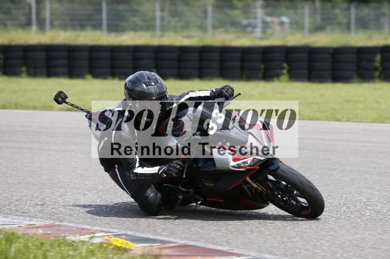 /Archiv-2024/29 12.06.2024 MOTO.CH Track Day ADR/Gruppe gelb/33